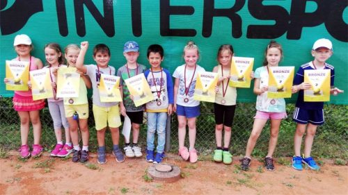 Kooperation Tennis- Schule im Buch